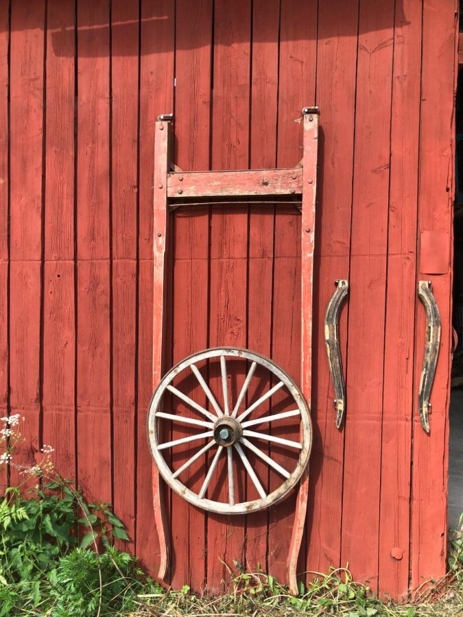 Vallby Farm Camp Orebro Exterior photo