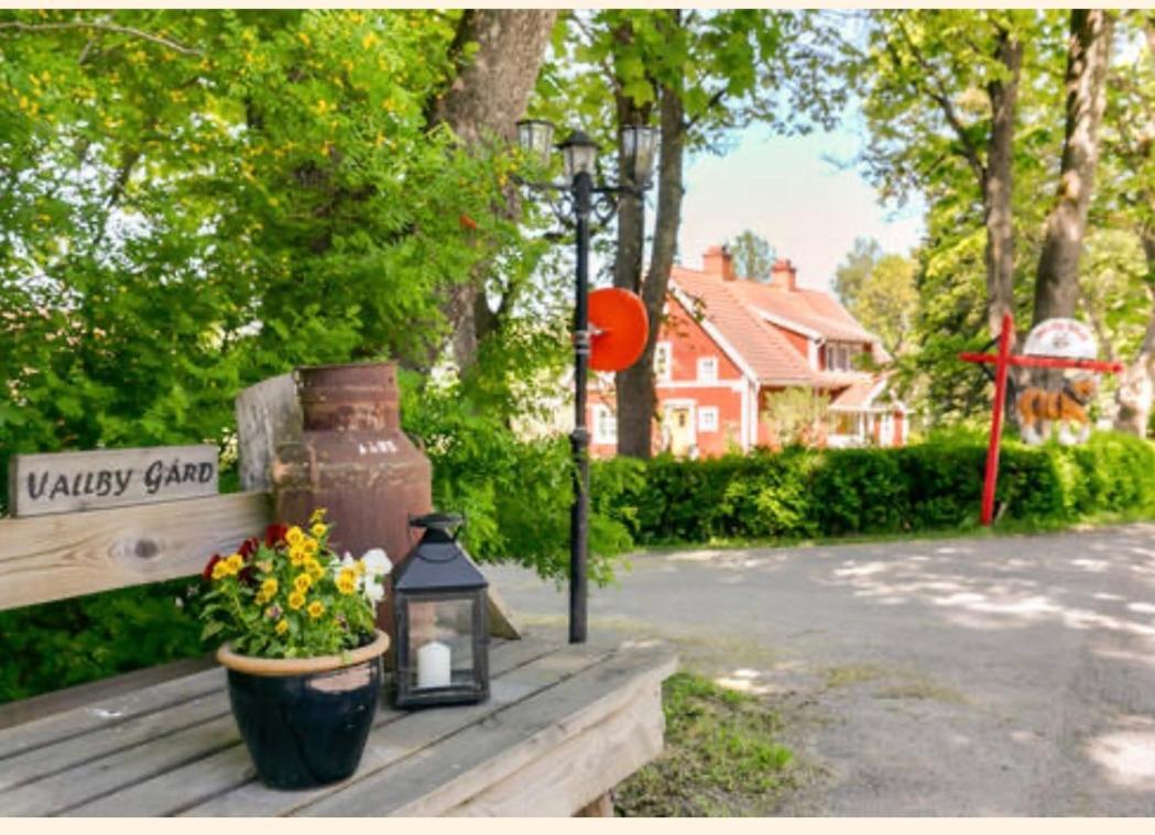 Vallby Farm Camp Orebro Exterior photo