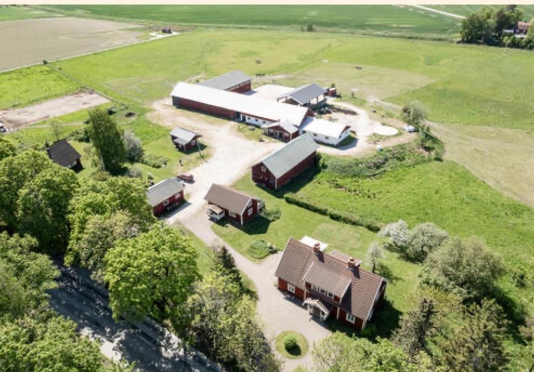 Vallby Farm Camp Orebro Exterior photo